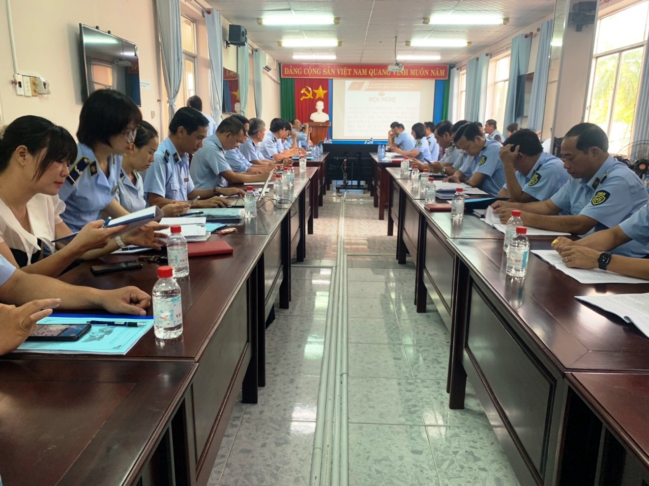 Các đại biểu tham dự dự Hội nghị