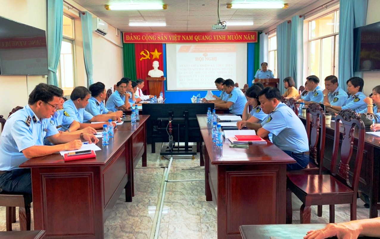 Đ/c Vũ Sao Sáng - Bí thư Đảng ủy, Cục trưởng Cục QLTT kết luận tại Hội nghị